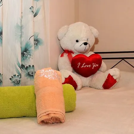 Giota's House Daire Kalampáka