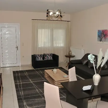 Апартаменты Giota's House *