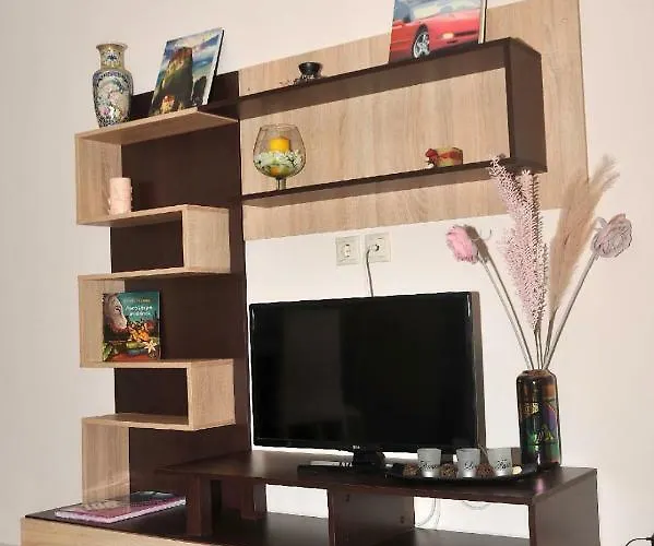 Giota's House Apartment *