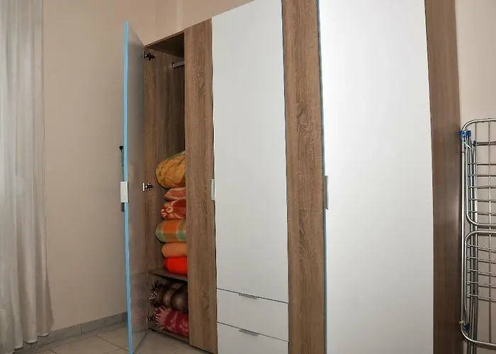 Giota's House Apartment *